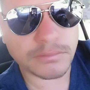 Meet your Posher, Cesar